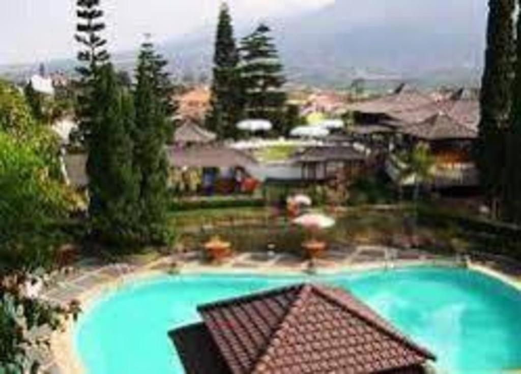 Purnama Hotel Batu  Exterior photo