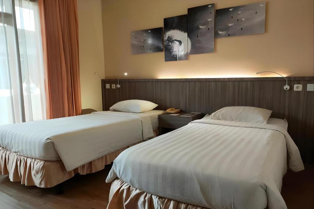 Purnama Hotel Batu  Exterior photo