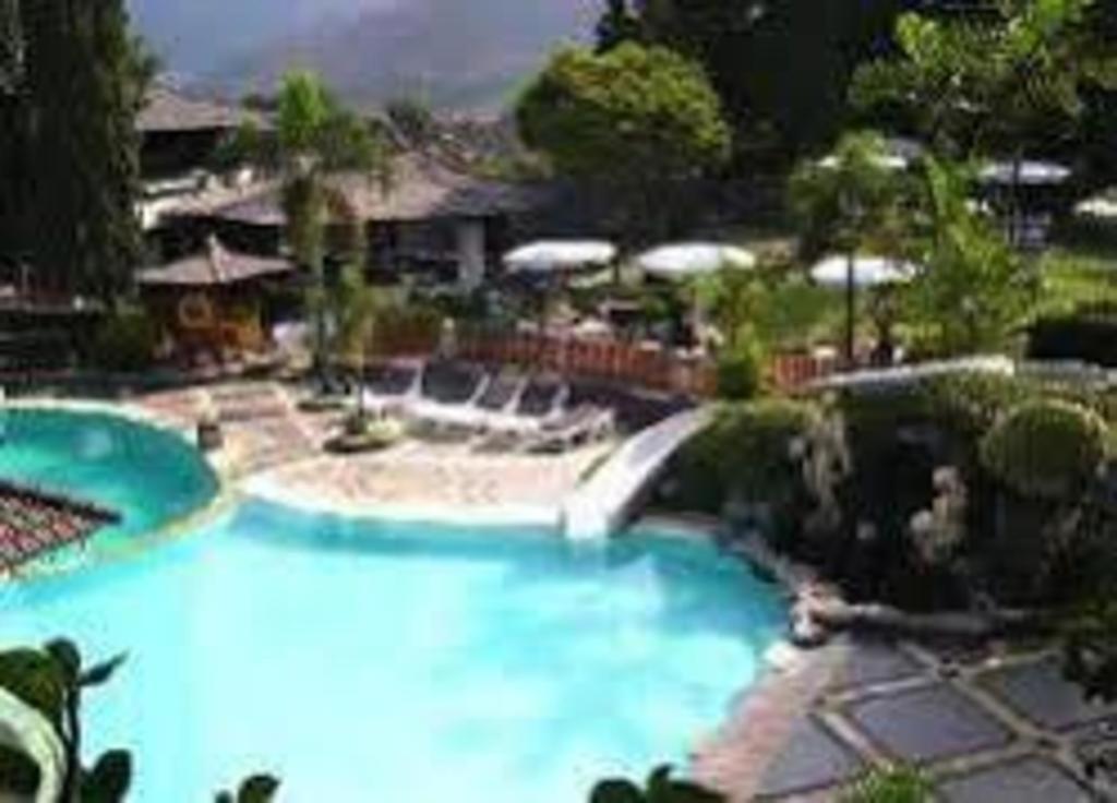 Purnama Hotel Batu  Exterior photo