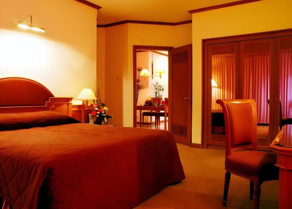 Purnama Hotel Batu  Exterior photo