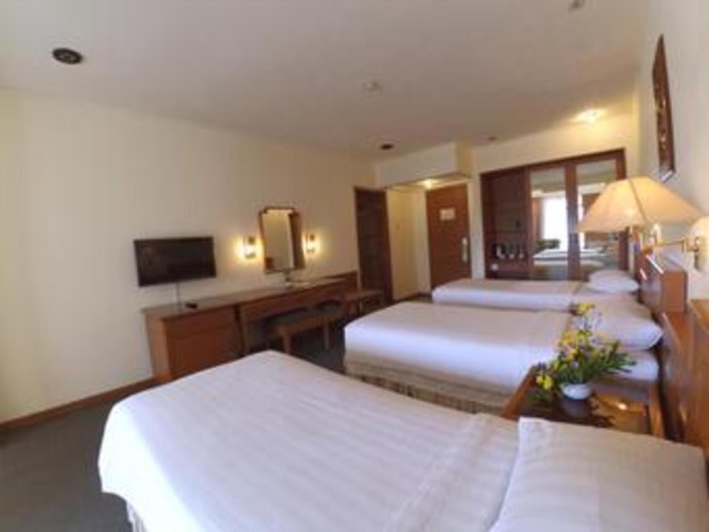 Purnama Hotel Batu  Exterior photo