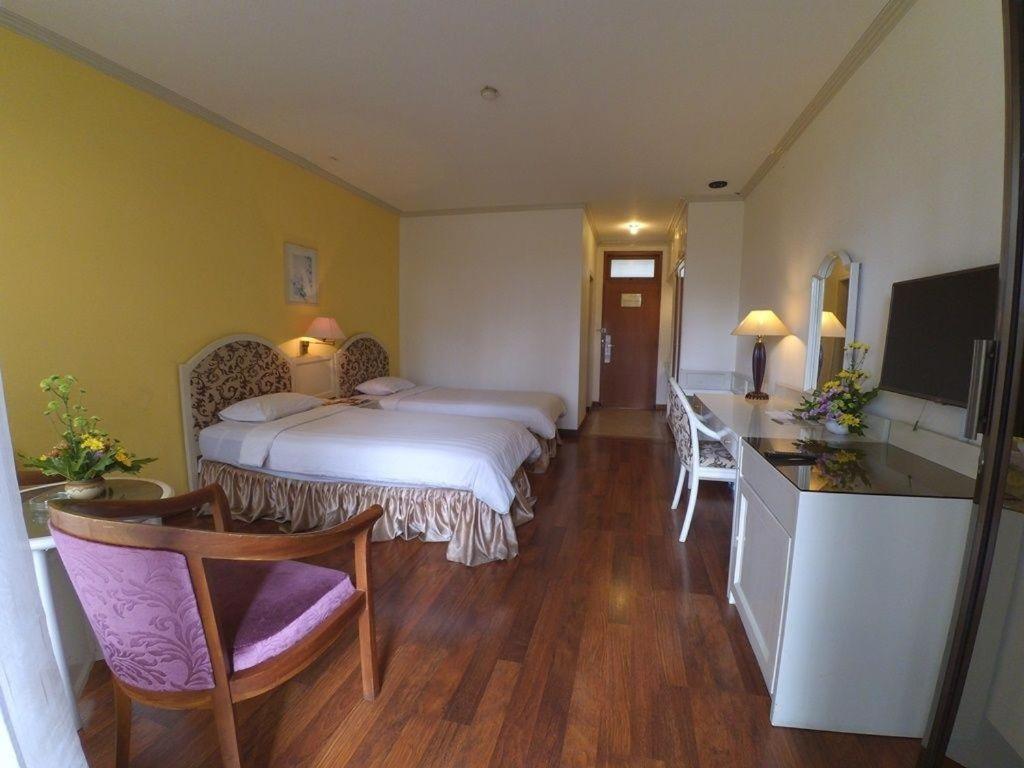 Purnama Hotel Batu  Exterior photo