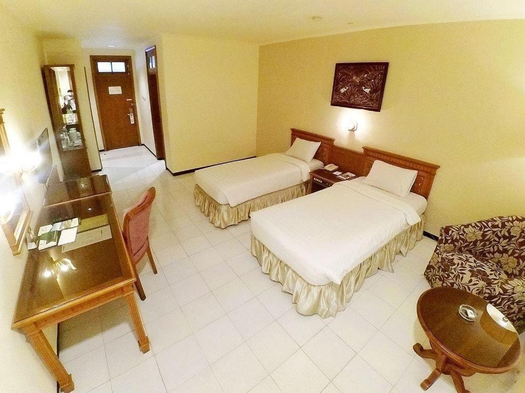 Purnama Hotel Batu  Exterior photo