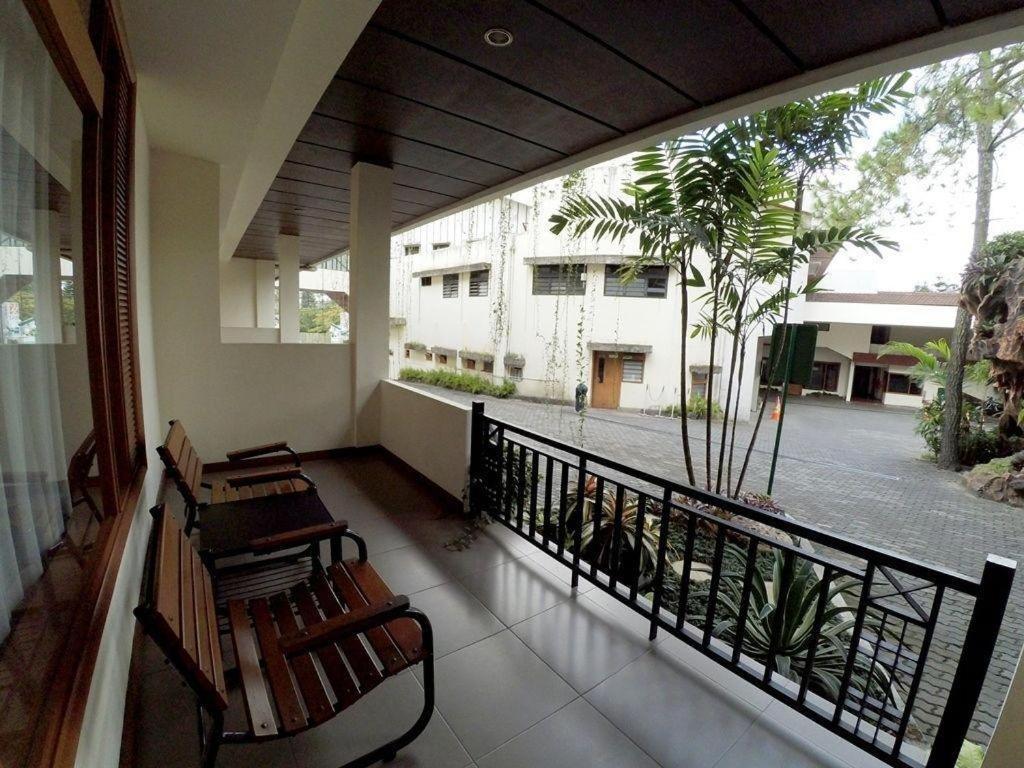Purnama Hotel Batu  Exterior photo